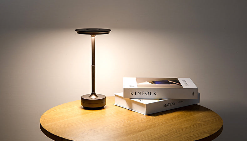 ClarityGlow Lyxutgåvan | Trådlös LED-bordslampa