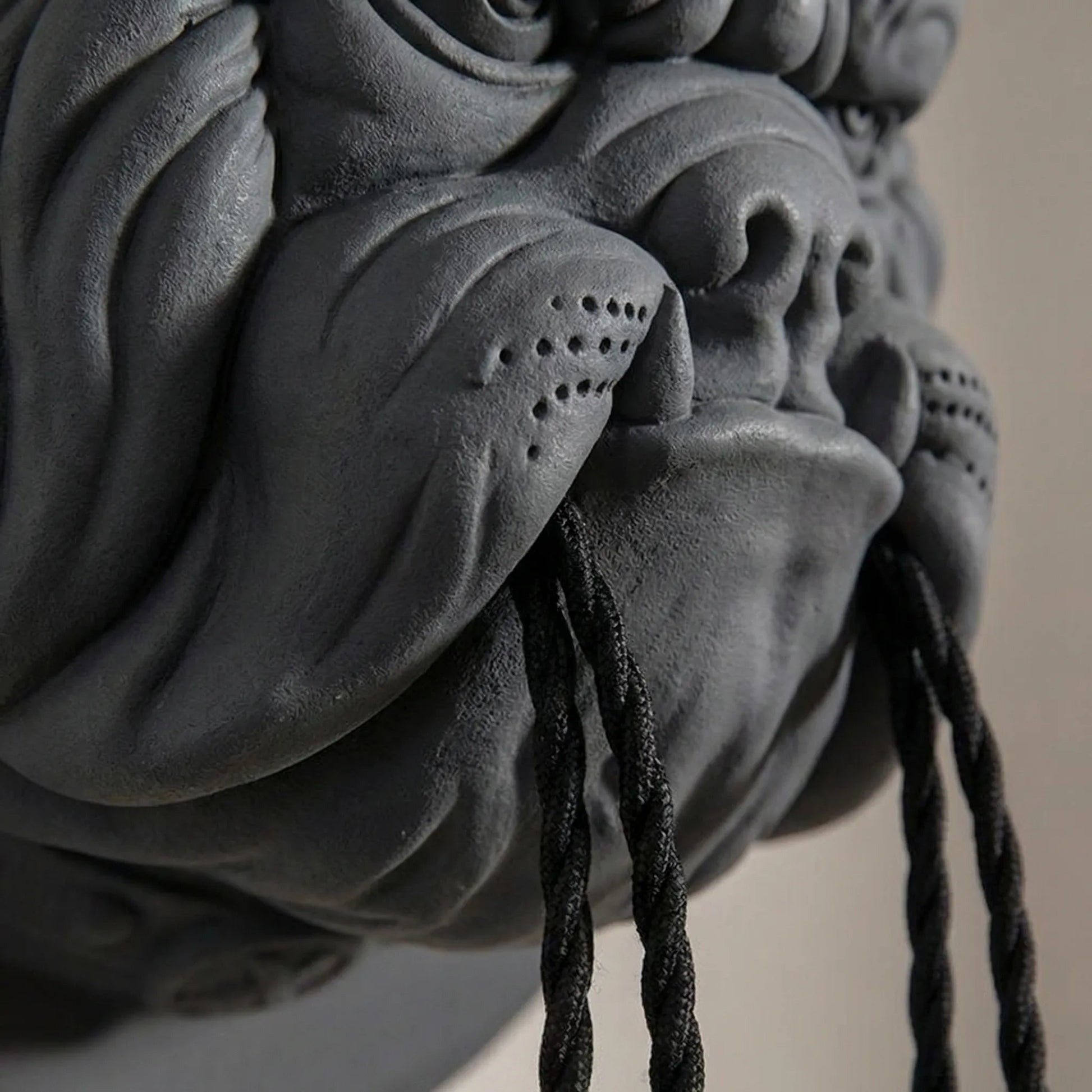 Decorative Sculpted Wall Sconce - Bulloxen