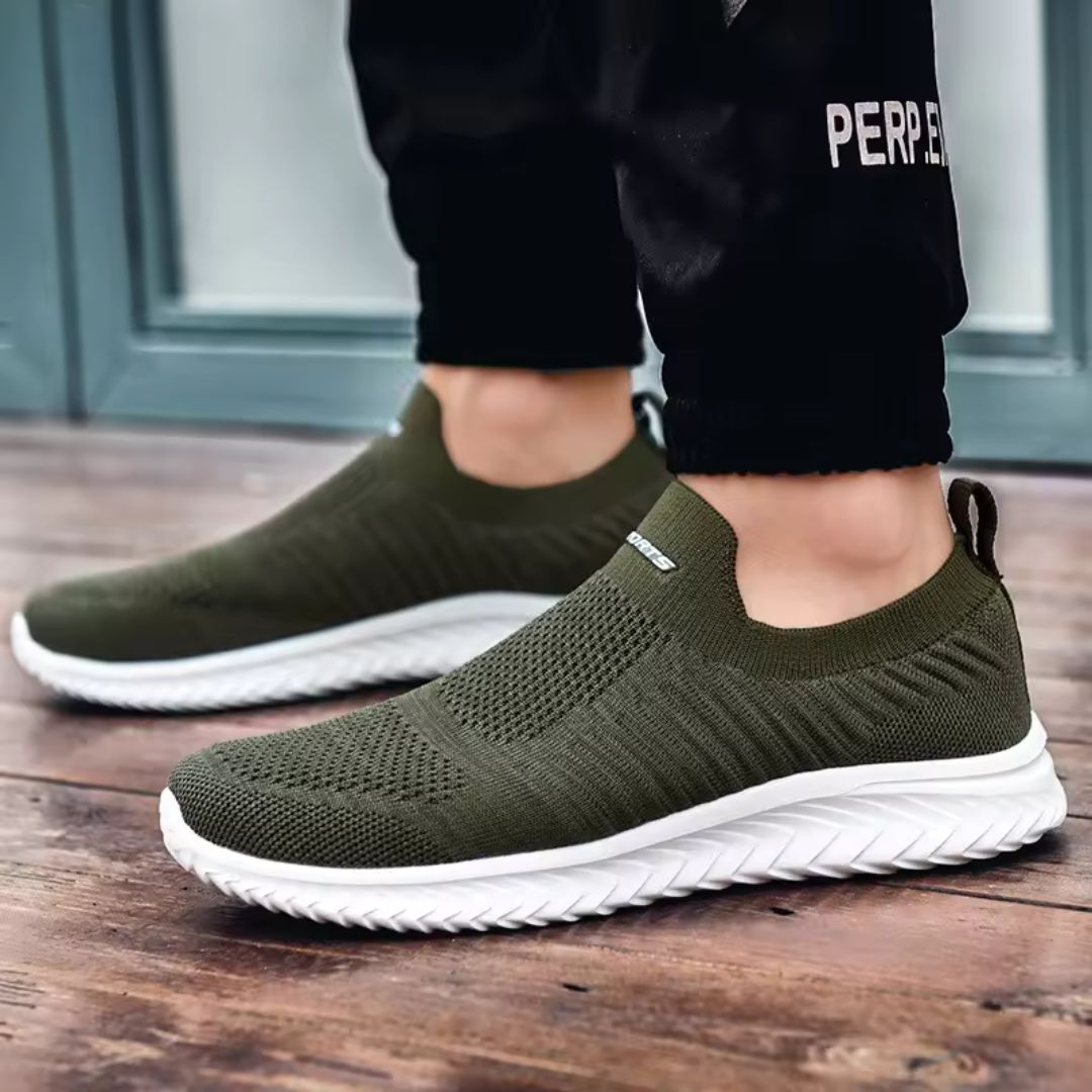 Grüne Herren-Sneaker, atmungsaktiv, rutschfest, Strickmaterial, ideal für Freizeit und Sport.