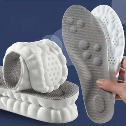 Weiße ergonomische Massagesandalen mit gepolsterten Sohlen, ideal für Fußkomfort und Entspannung.