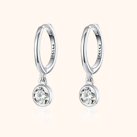 Silberne Creolen mit Zirkonia-Anhänger, 925 Sterling Silber, eleganter Schmuck für Damen.
