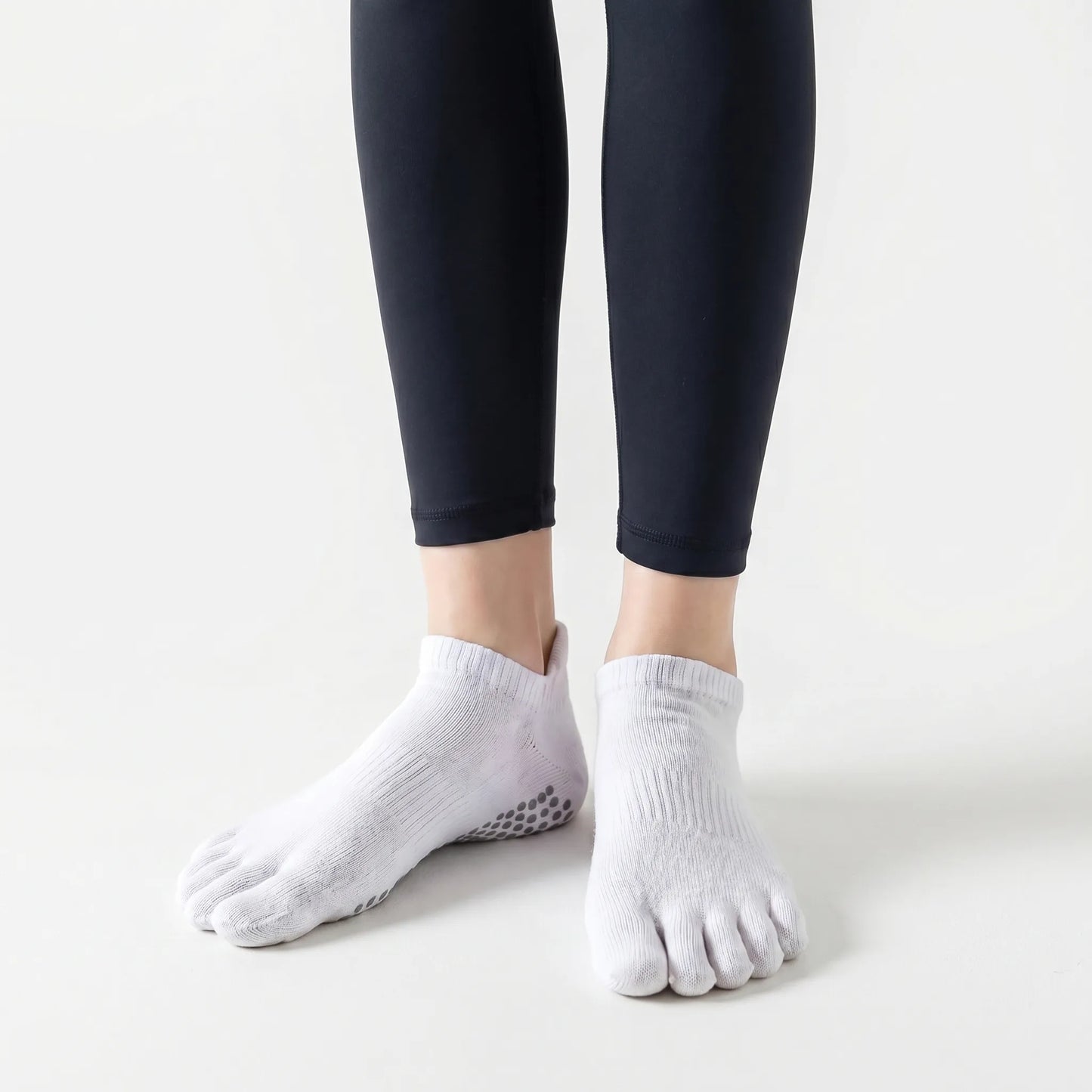 Five-Toe Grip Socks -  Doreen