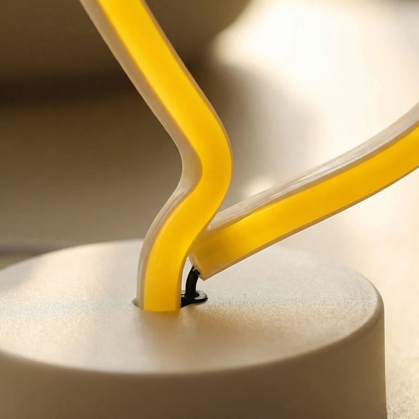 Freestanding Neon Table Lamp - Neonova