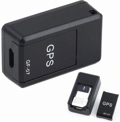 Svart spårare sedd från sidan med USB-port, och en mindre bild där luckan är avtagen och SIM-kort och minneskort syns. 6