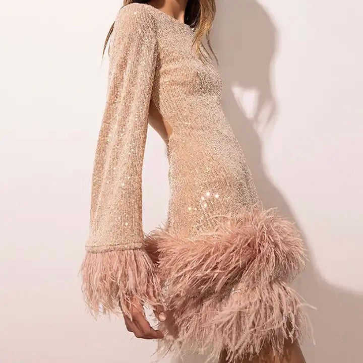 Glitzerndes Pailletten-Kleid - FeatherMagic 