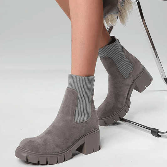Graue Wildleder-Winterschuhe, klobige Absatzstiefeletten, Damenmode, Luca Norelli.