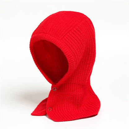 Rote Strick-Balaclava aus Wolle, warme Wintermütze, modisches Accessoire.