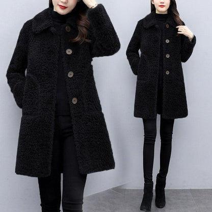 Damen Wintermantel schwarz, Lammfell-Optik, Knopfverschluss, warm, modisch, elegant.
