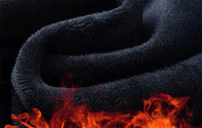 Schwarzer, feuerfester Stoff, Nahaufnahme, hitzebeständig, flammhemmend, Textilmaterial.