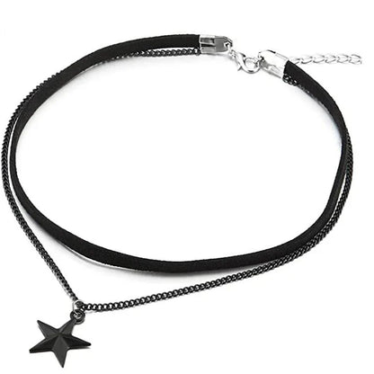 Schwarzes Stern-Choker-Halsband, doppellagig, verstellbar, modisches Accessoire für Damen.