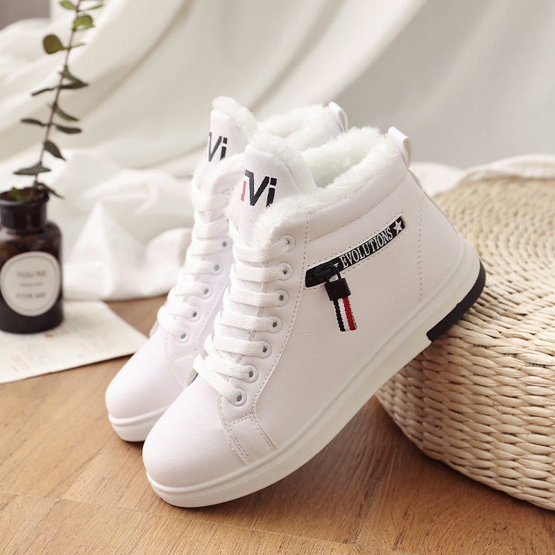 Weiße Damen-Sneaker mit Fellfutter, modisch, bequem, Winterstiefel, rutschfeste Sohle.