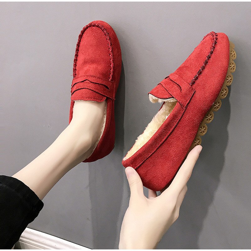 Rote Wildleder-Mokassins für Damen, rutschfeste Sohle, bequem, modisch.