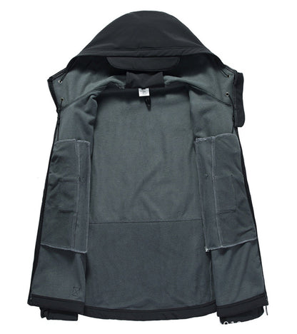 Schwarze Outdoor-Jacke mit grauem Fleecefutter, Kapuze, Reißverschluss, winddicht, wasserdicht.