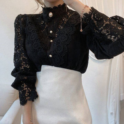 Damenbluse schwarz Spitze, Perlenknöpfe, elegantes Design, langärmlig, modisch.