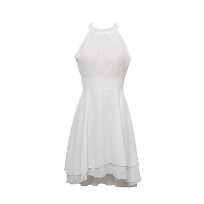 Weißes ärmelloses Chiffon-Kleid, knielang, elegantes Design, ideal für Sommerpartys.