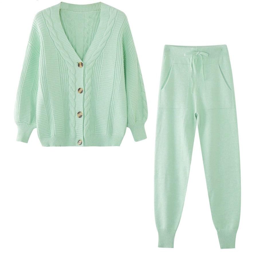 Mintgrüner Strick-Cardigan und Jogginghose Set, Damenmode, gemütlich, Herbstkleidung.