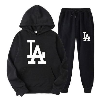 Schwarzer Hoodie und Jogginghose mit weißem LA-Logo, Unisex, Baumwolle, Freizeitkleidung.