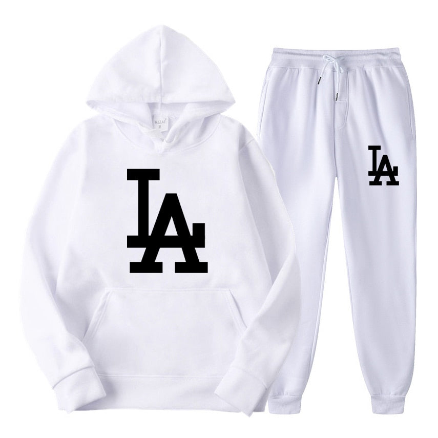 Weißer Hoodie und Jogginghose mit schwarzem LA-Logo, Unisex, Baumwolle, Freizeitkleidung.