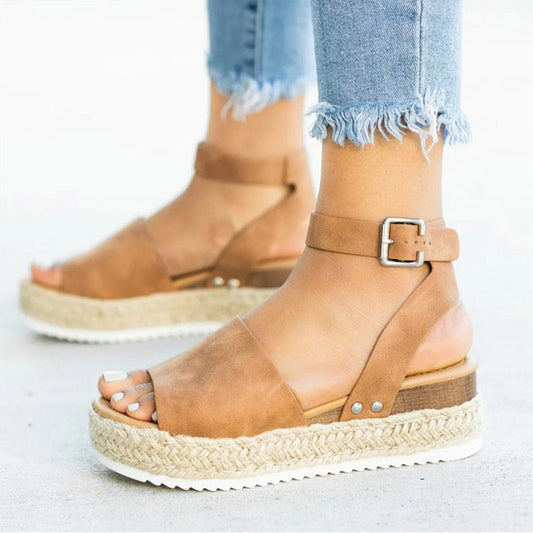 Trendiga damhögklackade sandaler med dragkedja - Leona