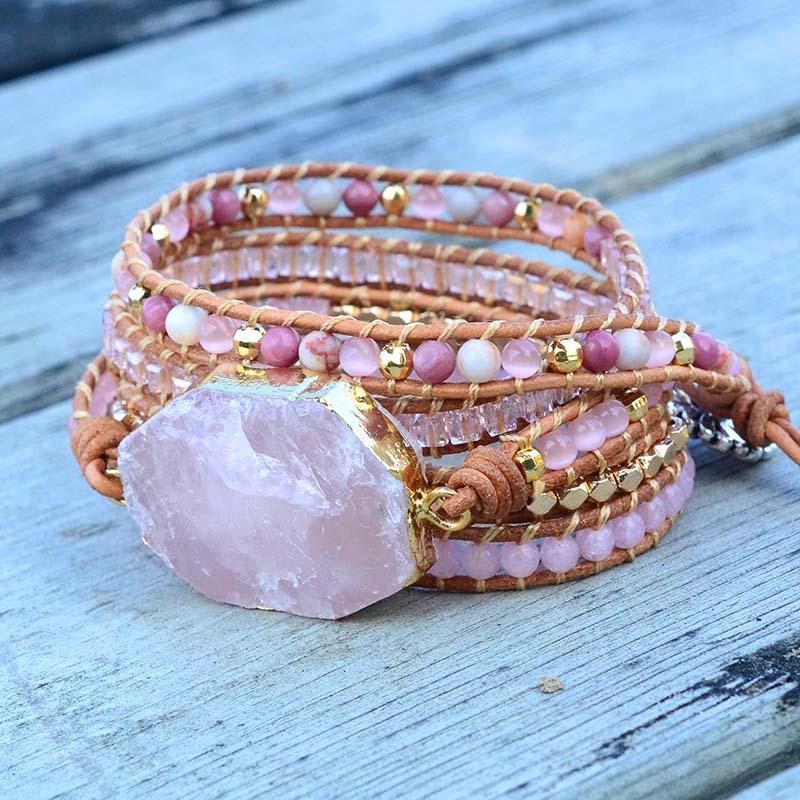 Rosa Quarz Armband, handgefertigt, Lederband, Edelstein, modisches Schmuckstück, Damen Accessoire.