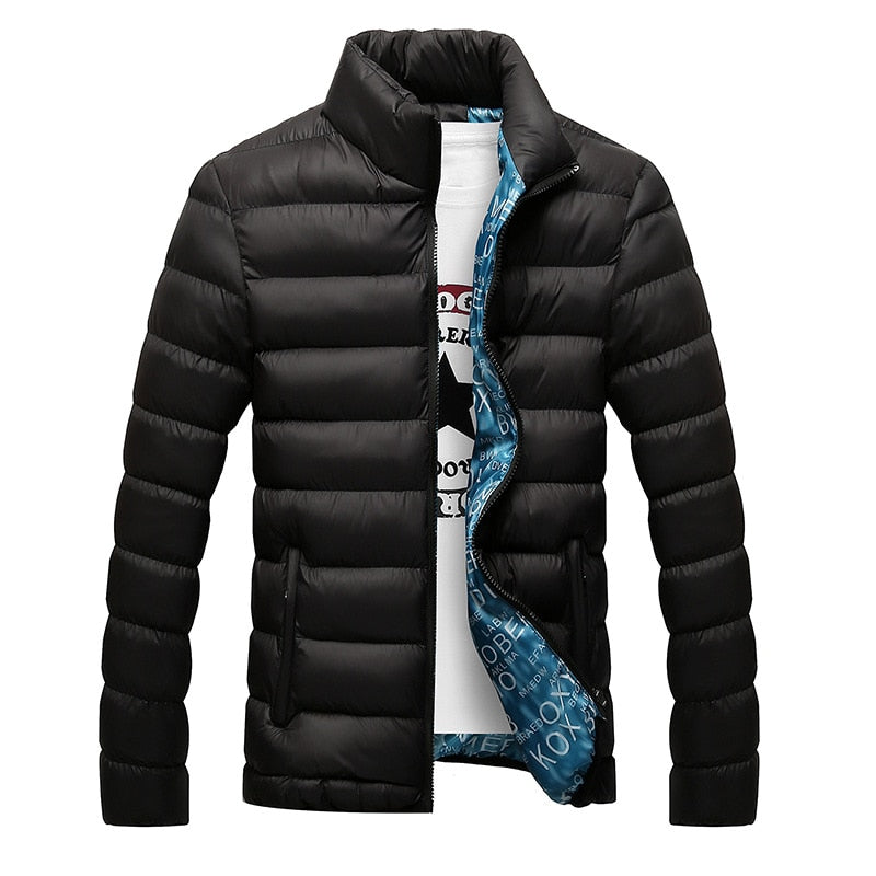 Schwarze Daunenjacke Herren, Stehkragen, Reißverschluss, warm, modisch, Winterbekleidung.