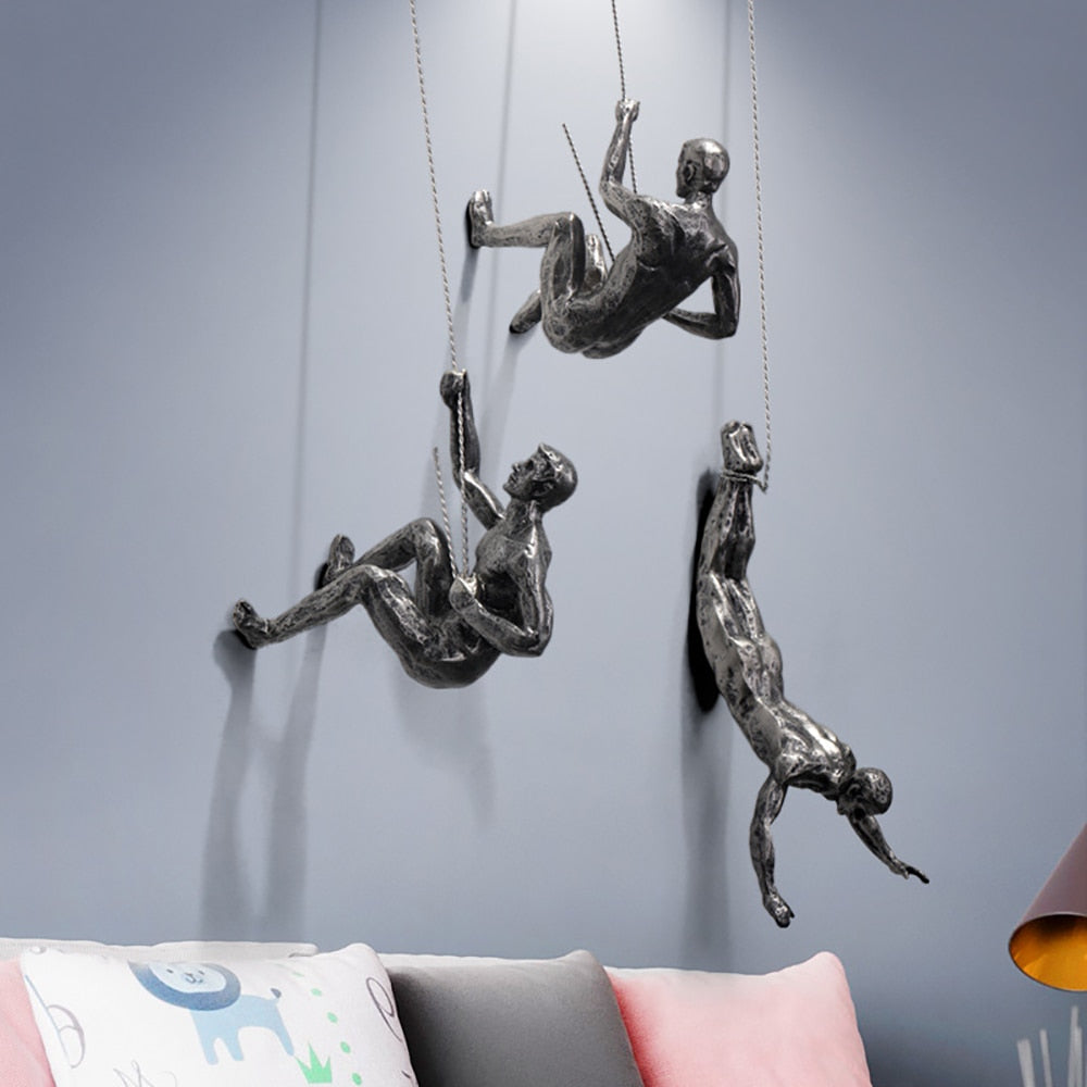 Bergsklättrare väggskulptur – PeakFigures