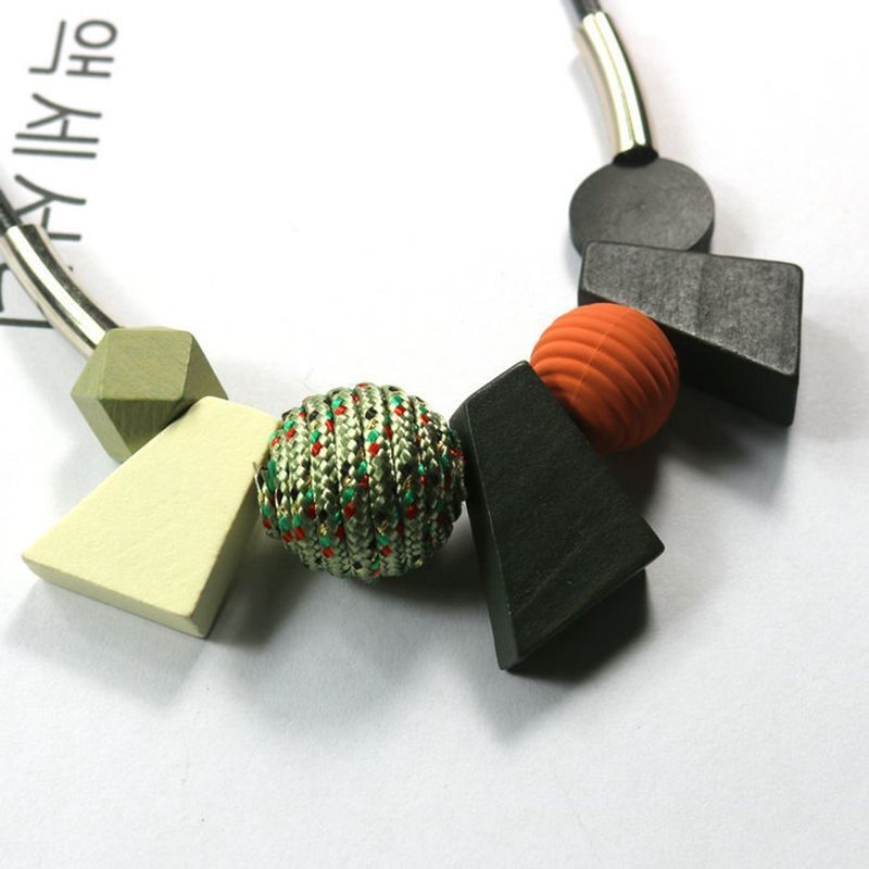 Handgefertigte Halskette - WoodPrism 