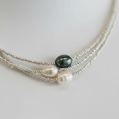 Handgefertigte Perlenkette - PearlElegance 