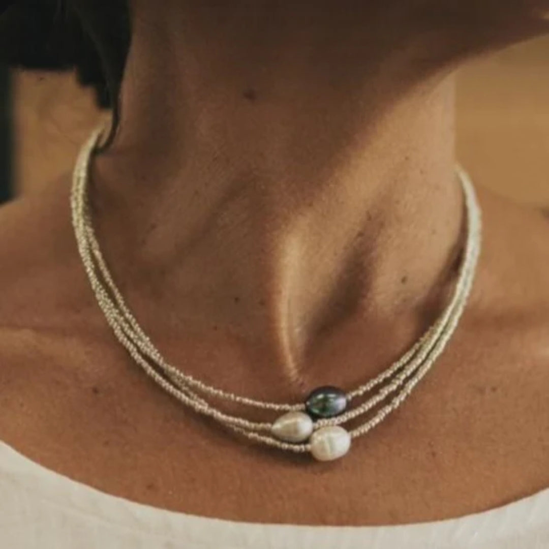 Handgefertigte Perlenkette - PearlElegance 