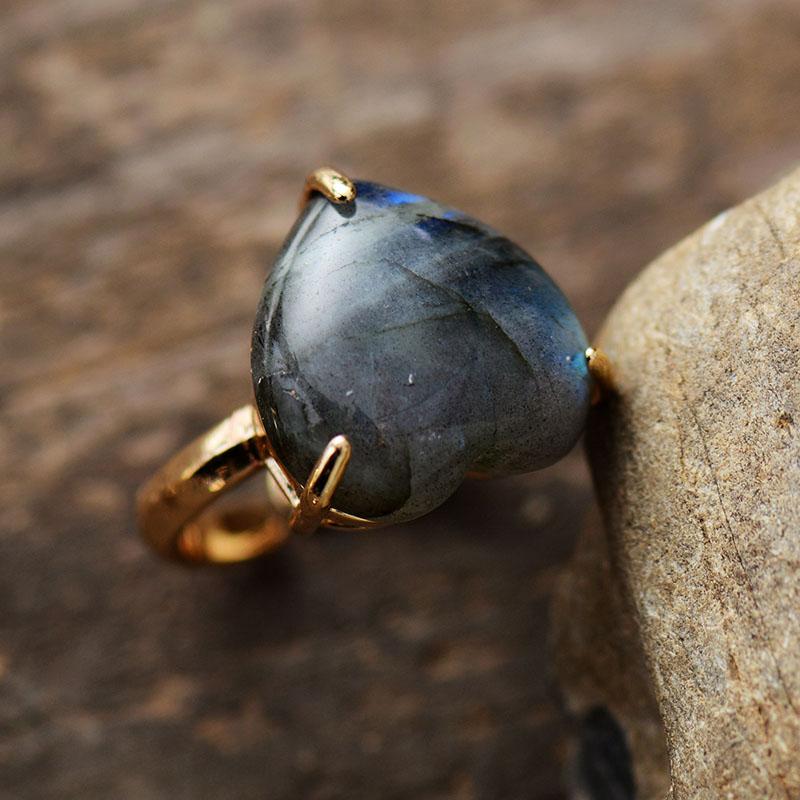 Handgefertigter Ring - HeartGemRing 