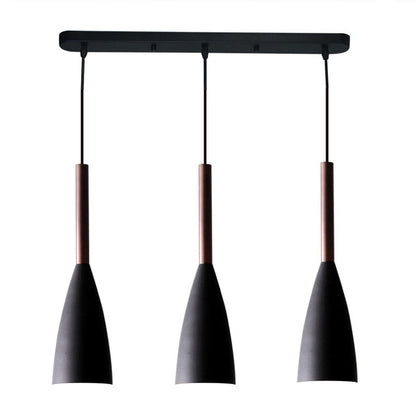 Moderne schwarze Pendelleuchte, dreiflammig, Metall, minimalistisch, für Esszimmer oder Küche.