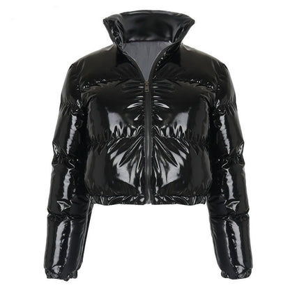 Schwarze glänzende Damen-Daunenjacke, kurz, mit Reißverschluss, modisch, Winterbekleidung.