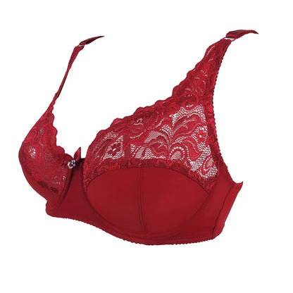 Roter Spitzen-BH, Damenunterwäsche, verstellbare Träger, elegantes Design, sinnlich.