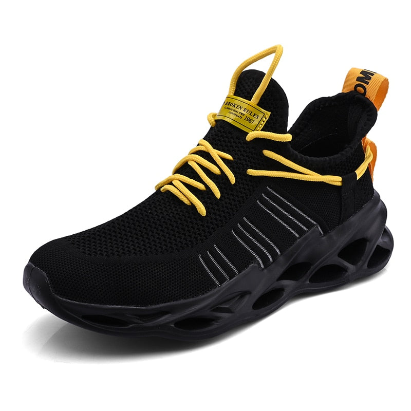 Schwarzer Sneaker mit gelben Schnürsenkeln, atmungsaktives Mesh, sportlich, Herrenlaufschuh.