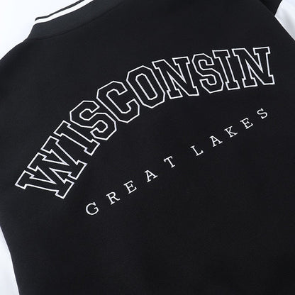 Schwarze Collegejacke mit "Wisconsin Great Lakes" Schriftzug, sportlich, Unisex, Baumwolle.