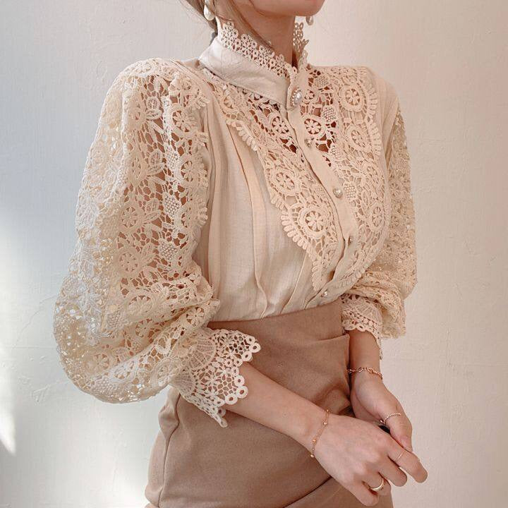 Damenbluse aus Spitze, cremefarben, Vintage-Stil, elegante Mode, langärmlig, Stehkragen.