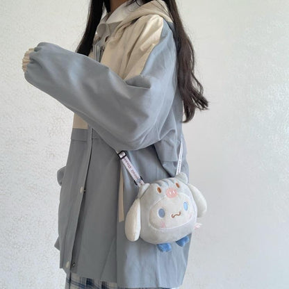 Flauschige Plüsch-Umhängetasche in Tierform, weiß und blau, für Damen, modisches Accessoire.