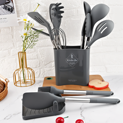 Graues Küchenutensilien-Set aus Silikon im Halter, ideal für Kochen und Backen.