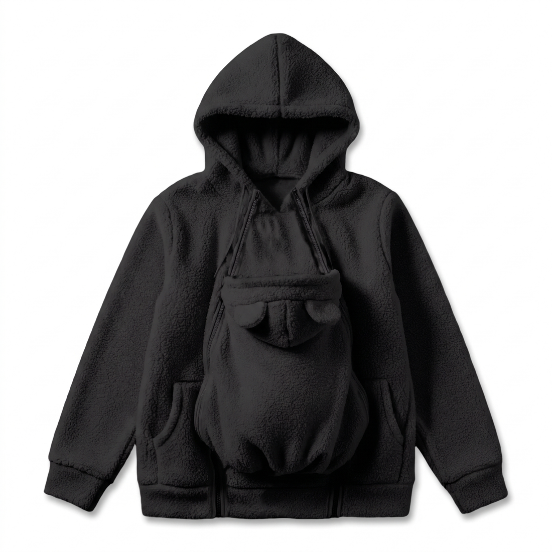 Svart hoodie i sherpafleece uppställd platt med babypanelen med björnöron och dragkedjor längs sidorna. 13