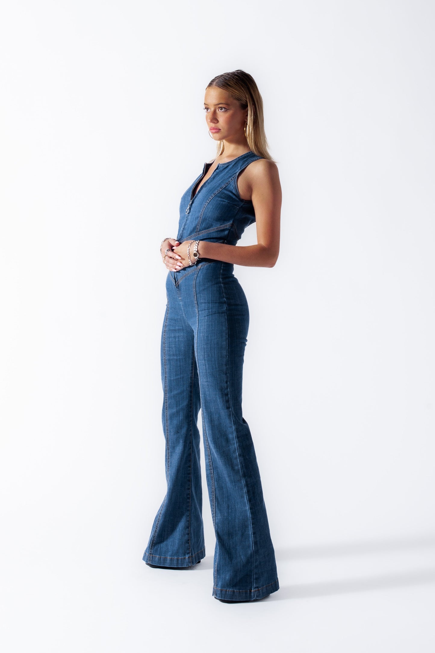 Hjärtformad rygglös jeansjumpsuit för damer – Höstlöv-utgåvan