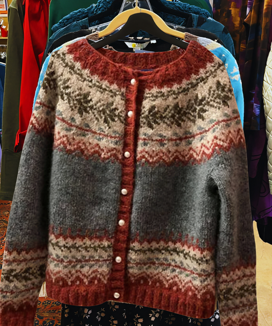 Grauer Strickpullover mit rotem und beigem Norwegermuster, Knopfleiste, Damenmode.