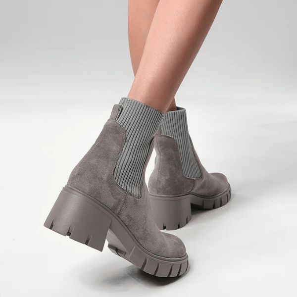 Graue Wildleder-Winterschuhe, klobige Absatzstiefeletten, Damenmode, Luca Norelli.