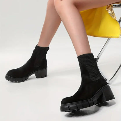 Schwarze Wildleder-Winterschuhe mit Absatz, Damenstiefel, modisch, robust, warm.