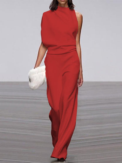 Damen Jumpsuit rot ärmellos, eleganter Sommer-Look, Büro-Mode, weiter Bein-Schnitt.