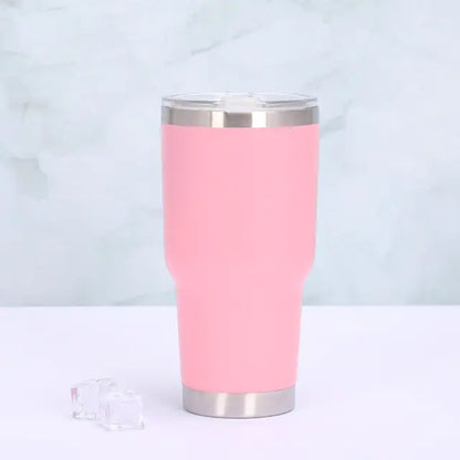 Rosa Edelstahl-Thermobecher mit Deckel, isoliert, ideal für heiße und kalte Getränke.