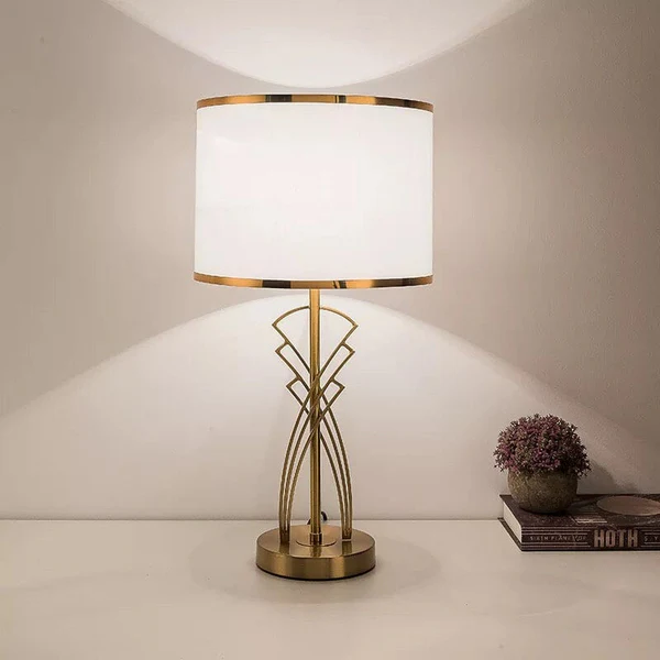 Luxury Style Accent Lamp -  Artelume
