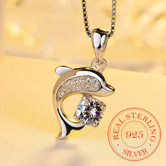 Silberner Delfin-Anhänger mit Zirkonia, 925 Sterling Silber, elegantes Schmuckdesign.