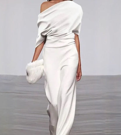 Höstlig vit dam jumpsuit med tidlös design – Liva