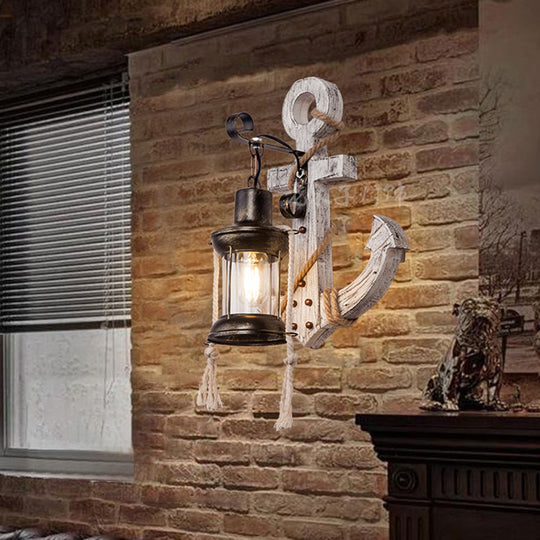 Rustikale Holz-Anker LED-Lampe an Backsteinwand, maritimes Design, Vintage-Stil Beleuchtung.
