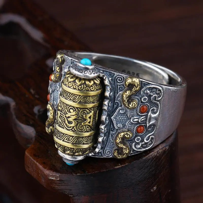 Silberner tibetischer Ring mit goldenen Verzierungen und Türkis, handgefertigt, Unisex-Schmuck.